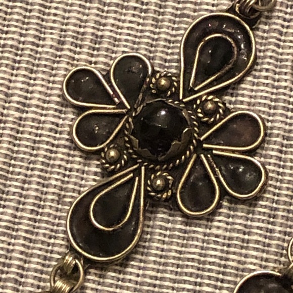 Vintage Black Balinese inspired earrings - Picture 6 of 10